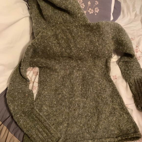 Dark green wool sweater - Picture 3 of 3